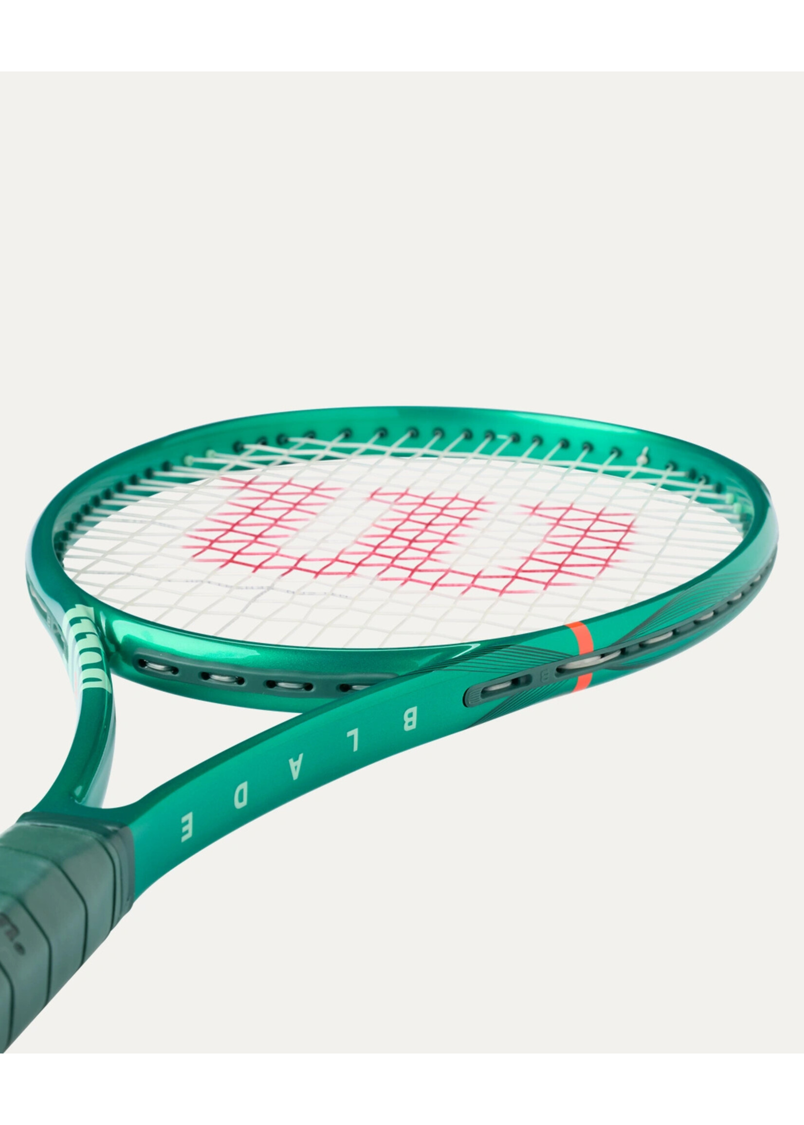 Wilson Wilson Blade 98 (16x19) v10 Tennis Racket (2026)