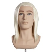 L'Image Jefe de formación Karl