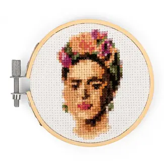 Kikkerland Mini embroidery kit Frida