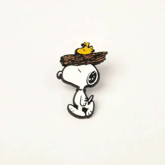 Peanuts Pin NEST | Snoopy