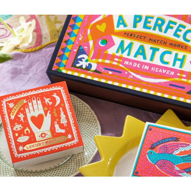 Lucifers in grote XXL doos A Perfect Match