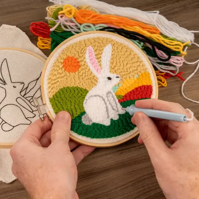 Kikkerland Punch needle kit Hare | Konijn | Borduurwerkje | Embroidery