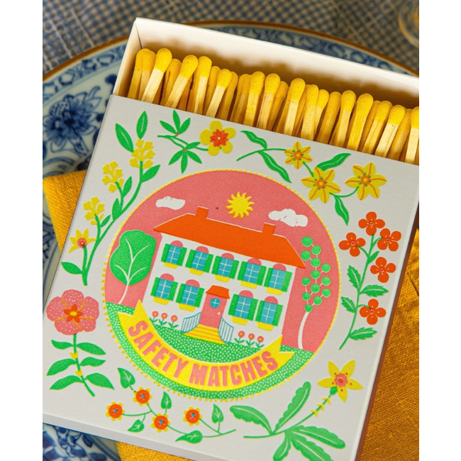 Lucifers in doosje Home safety