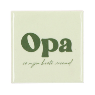 Tegel Opa is mijn beste vriend