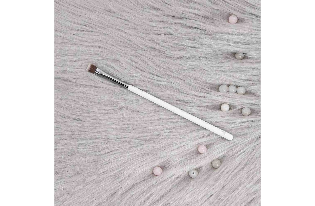 Flat Definer Brush - 509