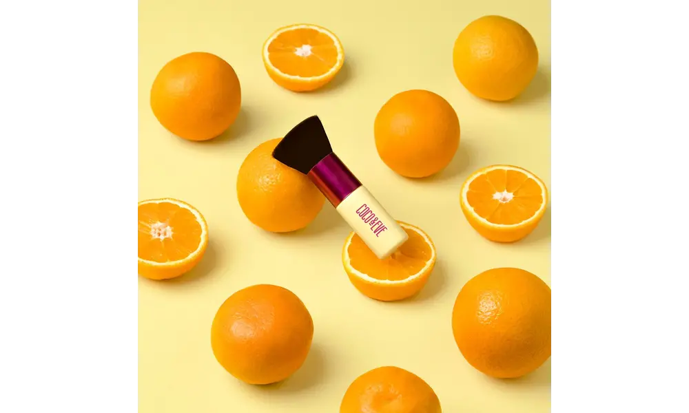 Coco&Eve Zelfbruiner Kabuki Brush voordelig in huis? €20,95