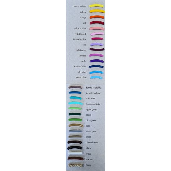 Silla Acapulco Silla Condesa azul cobalto con base en negro