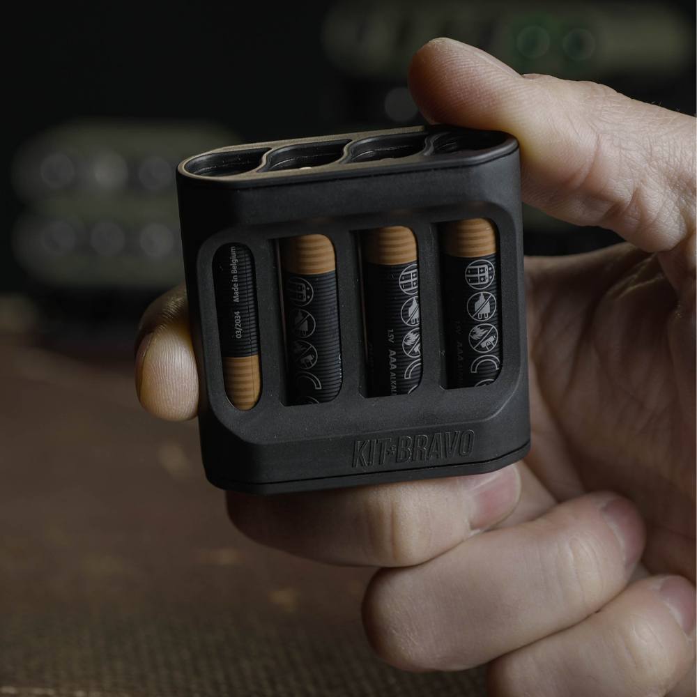 Kit Bravo Magstore AAA Battery Organiser