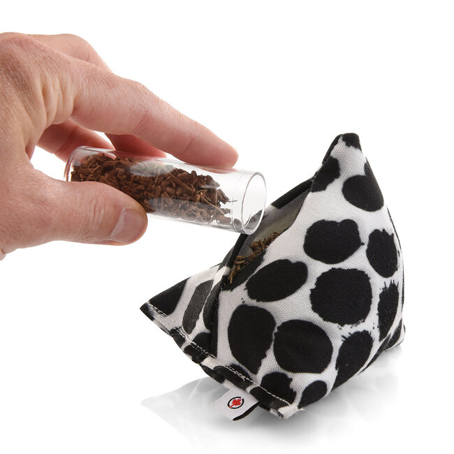 CanadianCat Company Play Cushion XL Pyramid Dots with Catnip