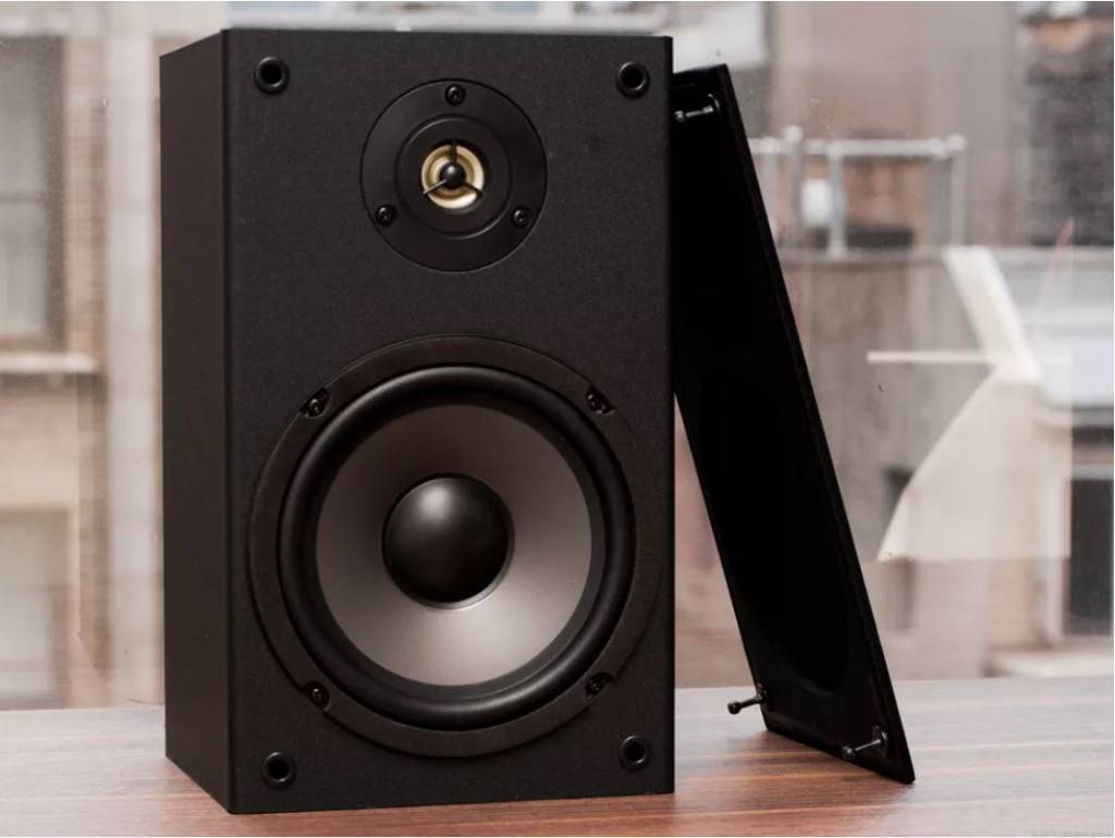 B652 16.5cm 2-Way Bookshelf Speaker Pair