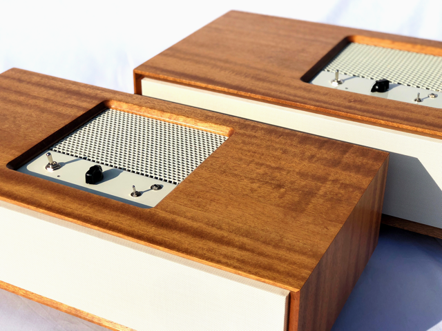 The Moderno Minitube Speaker