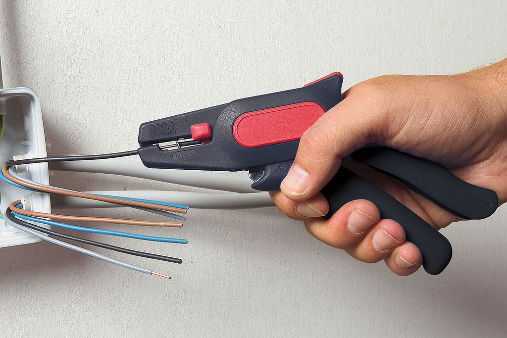 CST-5 Self-Adjusting Stripping Tool