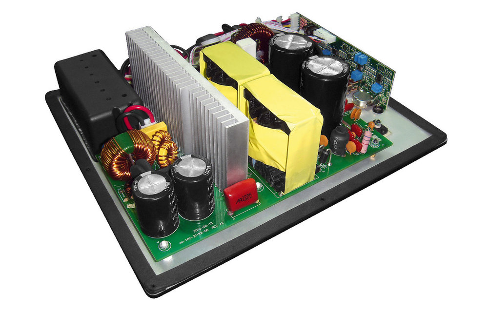 SAM-500D Subwoofer-Einbauverstärker