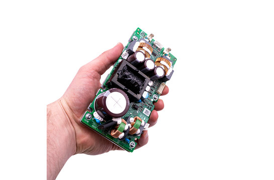 200AS2 versterkermodule met geïntegreerde voeding