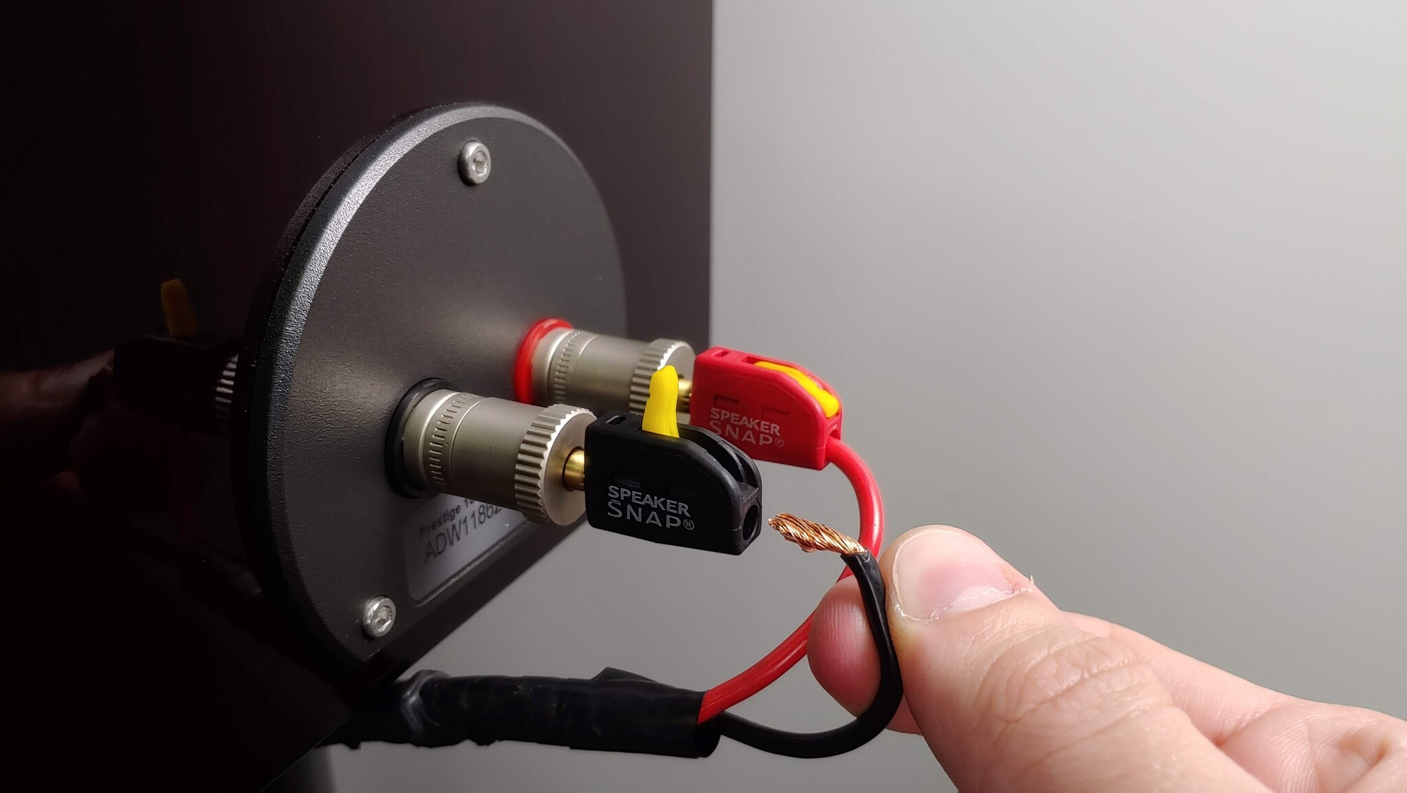 Banana Plugs with Snap Lever sold per pair