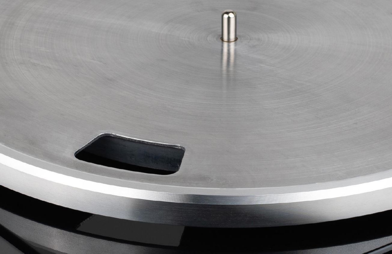 Belt Drive Turntable with USB, Bluetooth, Audio Technica AT-VM95E Cartridge - Gloss Black