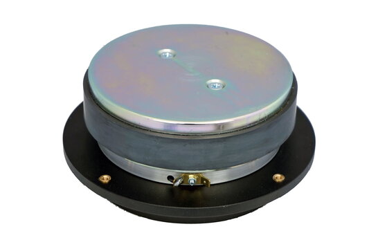 VM753 Mid-range Dome