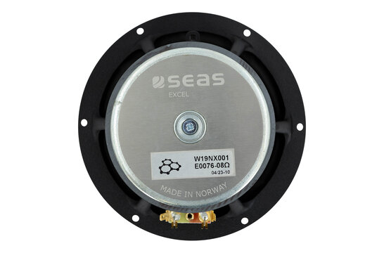 W19NX001 - E0076-08 Woofer