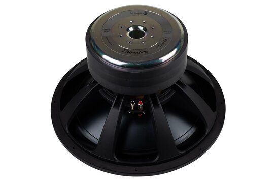 SS18-22 Signature Series 18" DVC Tieftöner 2 ohms Per Coil