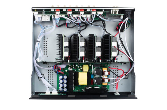 MA880 multi-room amplifier