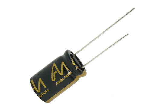 CAP-100-STDR-100U-63V | 100 µF | 20% | 63 V | Standard Electrolytic Kondensator