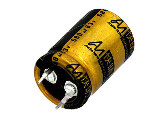 CAP-100-R-680U-63V | 680 µF | 20% | 63 V