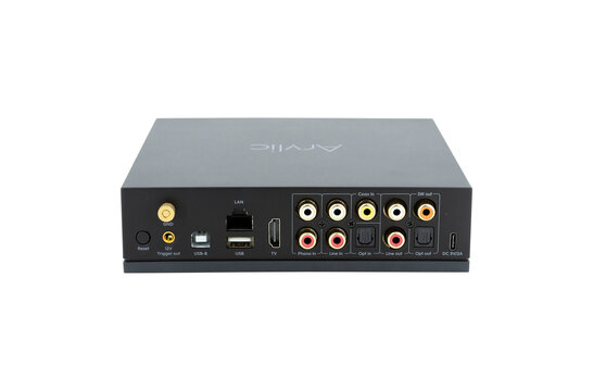 LP100 AirPlay 2 and Google Cast Music Streamer