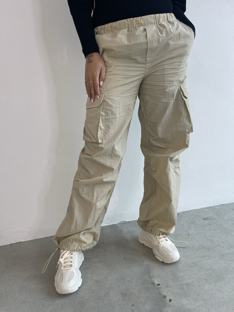 Deems "Kacy" Parachute Pants - Beige