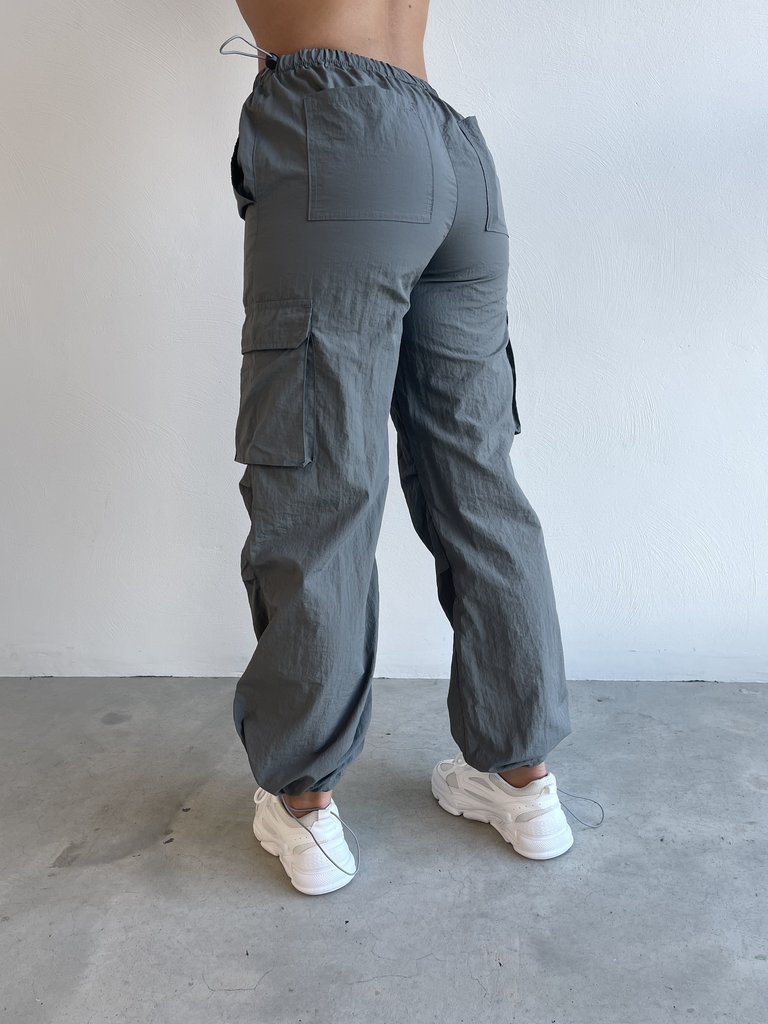 Deems "Kacy" Parachute Pants - Grey