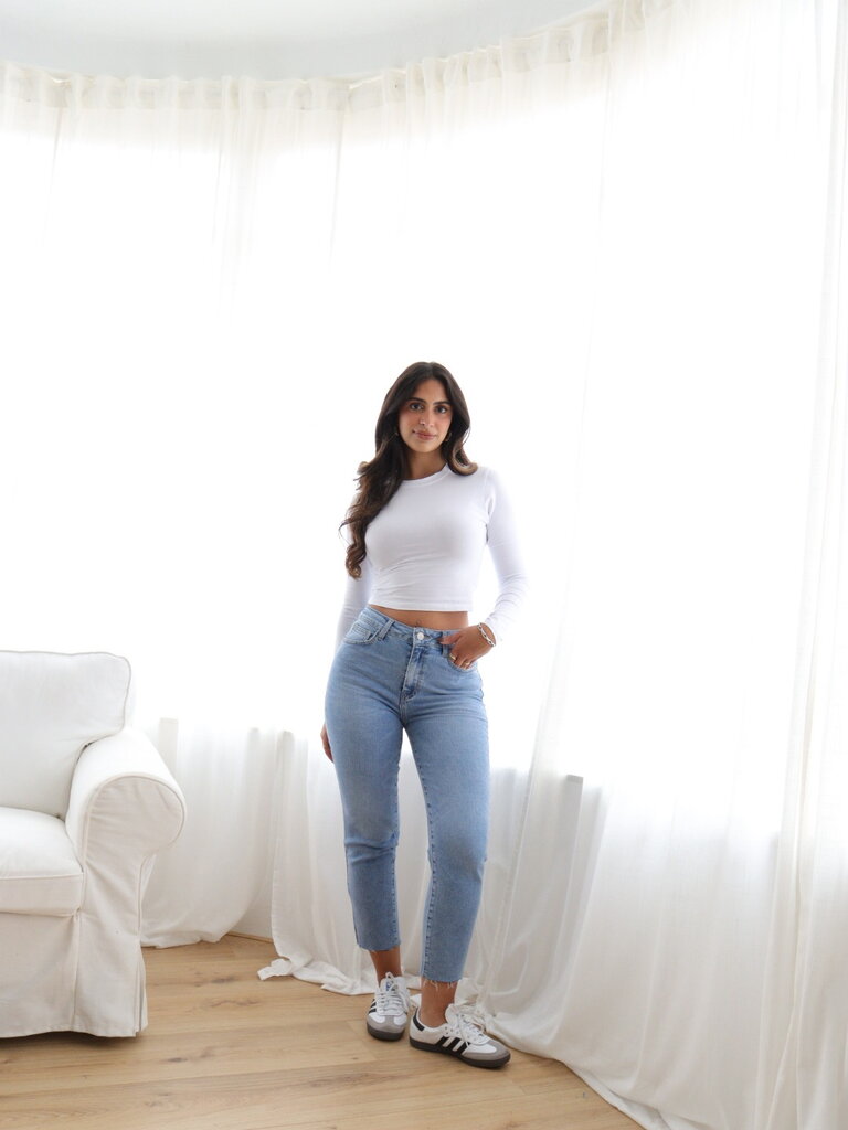 Deems "Demi" Highwaist Mom Jeans - Blue