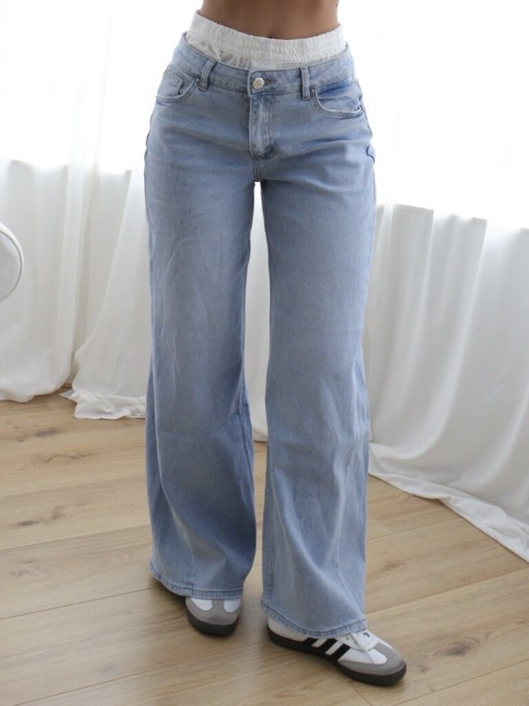 Deems "Zaria" Detail Short Highwaist Wide Leg Jeans - Blue