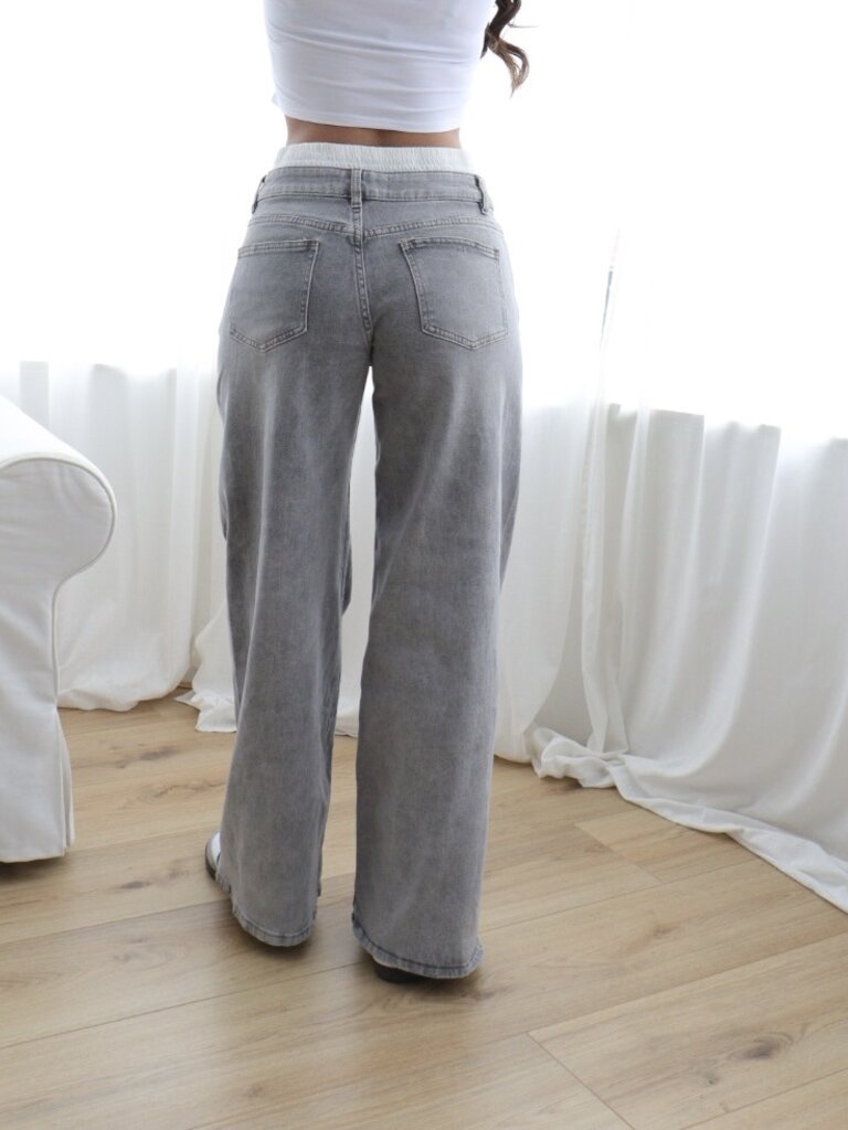 Deems "Zaria" Detail Short Highwaist Wide Leg Jeans - Grey