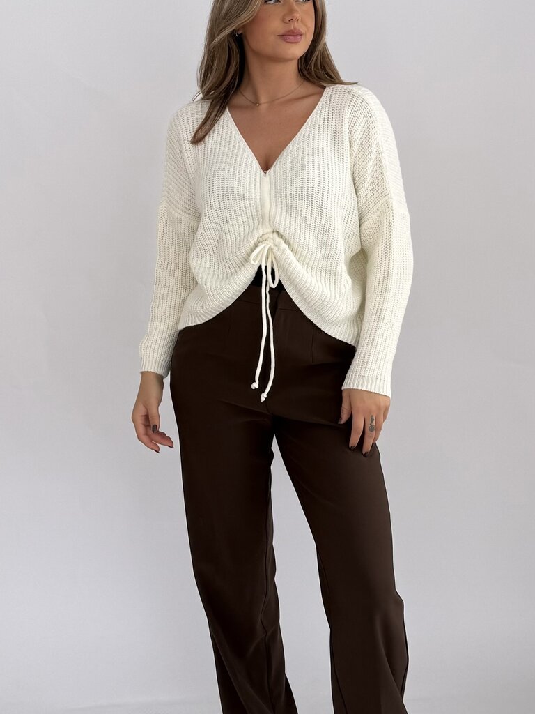 Deems  "Florien" crop pull - white