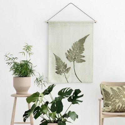 Pernille Folcarelli wandkleed olijfgroene varen Pernille Folcarelli wandkleed olijfgroene varen