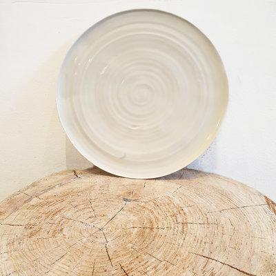 PTZE Porcelain studio Round plate 25 cm PTZE Porcelain studio Round plate 25 cm
