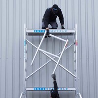 Euroscaffold Kamersteiger Compact Module 1 + 2 + 3 + 4 | werkhoogte 7,8 meter Euroscaffold Kamersteiger Compact Module 1 + 2 + 3 + 4 | werkhoogte 7,8 meter