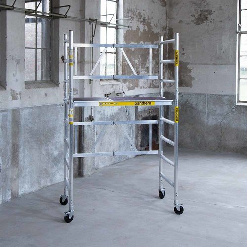 Panthera kamersteiger 75 x 140 x 3.80 meter werkhoogte Panthera Panthera kamersteiger 75 x 140 x 3.80 meter werkhoogte