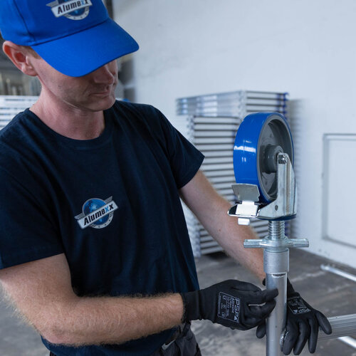 Alumexx Rolsteiger Alumexx Light 75x250 8,2m werkhoogte geschoord Carbon vloer