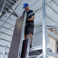 Alumexx Rolsteiger Alumexx Light 90x190 9,2m werkhoogte geschoord Carbon vloer Alumexx Rolsteiger Alumexx Light 90x190 9,2m werkhoogte geschoord Carbon vloer