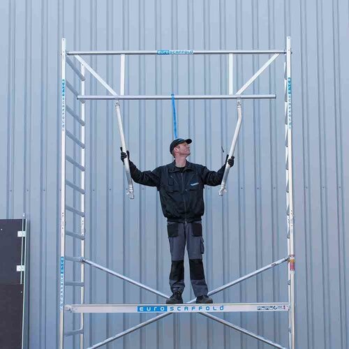 Rolsteiger Professional 135x250 6,2m werkhoogte dubbele voorloopleuning Euroscaffold Rolsteiger Professional 135x250 6,2m werkhoogte dubbele voorloopleuning