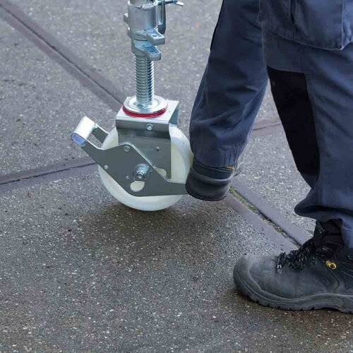 Rolsteiger Original 75x250 10,2m werkhoogte carbon vloer Euroscaffold Rolsteiger Original 75x250 10,2m werkhoogte carbon vloer