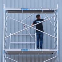 Euroscaffold Euroscaffold Budget Rolsteiger 75 x 250 x 8,2m werkhoogte Euroscaffold Euroscaffold Budget Rolsteiger 75 x 250 x 8,2m werkhoogte