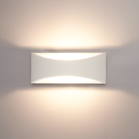 Lowa LED wall light - 3000 Kelvin warm white - 6 Watt - Up & down light - IP54 for indoor and outdoor use - Modern light - Double-sided - White