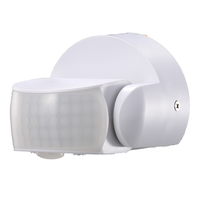 PIR bewegingssensor met schemerschakelaar 180° bereik 12 meter Maximaal 600 Watt opbouw wit IP65