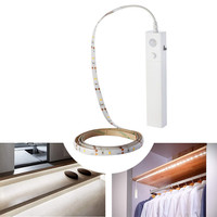 LED Streifen 1 Meter 2,4 Watt 2700K auf Batterie mit Bewegungssensor geeignet als Treppenbeleuchtung