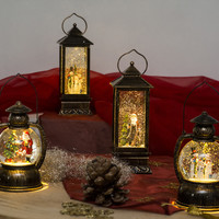 Indoor snow lantern - Santa by the Christmas tree - Warm white - 20 cm - Water lantern - Battery-powered lighting - Timer - Christmas lights