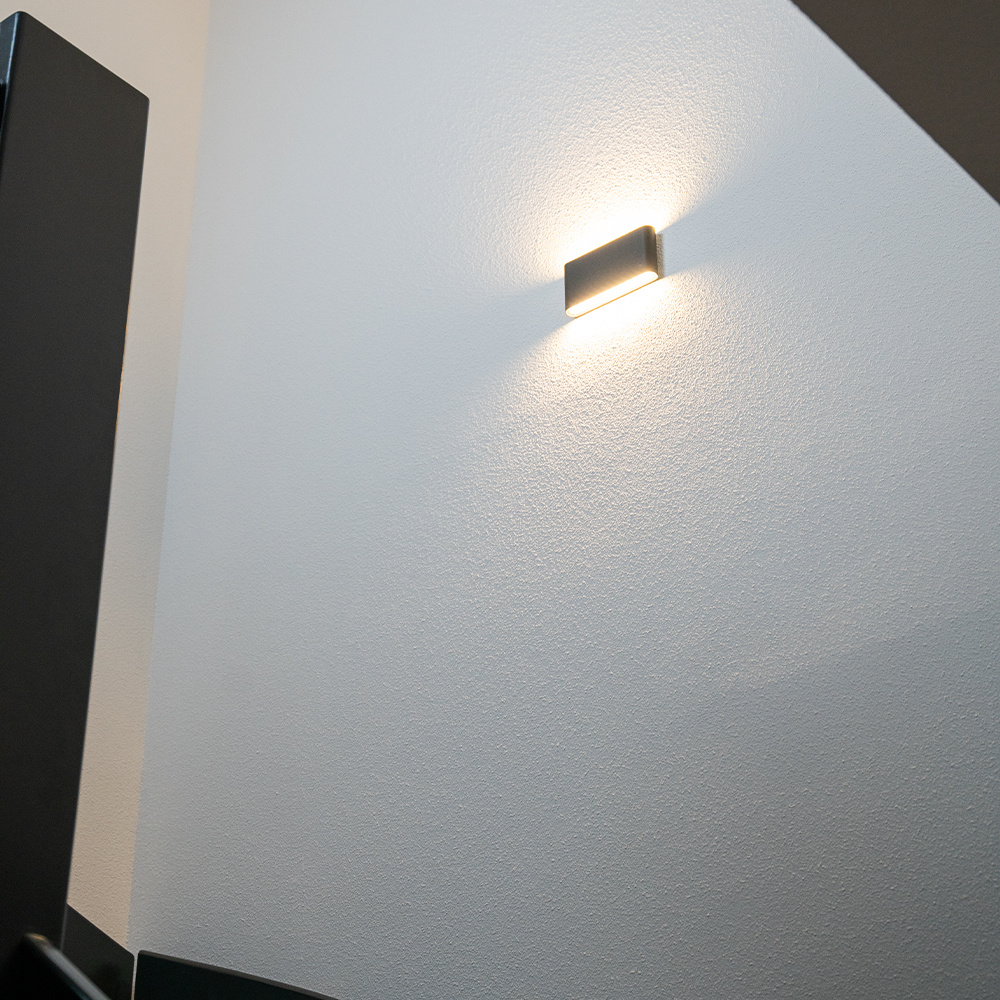 Dallas M dimbare LED wandlamp - 3000K warm wit - 12 watt - Up & Down light - Voor binnen en buiten - Grijs voor binnen en buiten