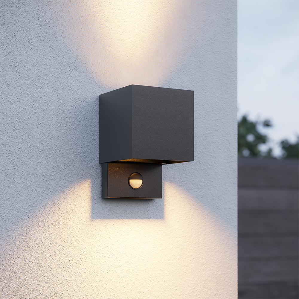 Kansas LED wandlamp PIR Sensor - IP65 - 3000K warm wit - 7 watt - Up & down light - Kubus - Voor buiten en binnen - Zwart voor binnen en buiten met b