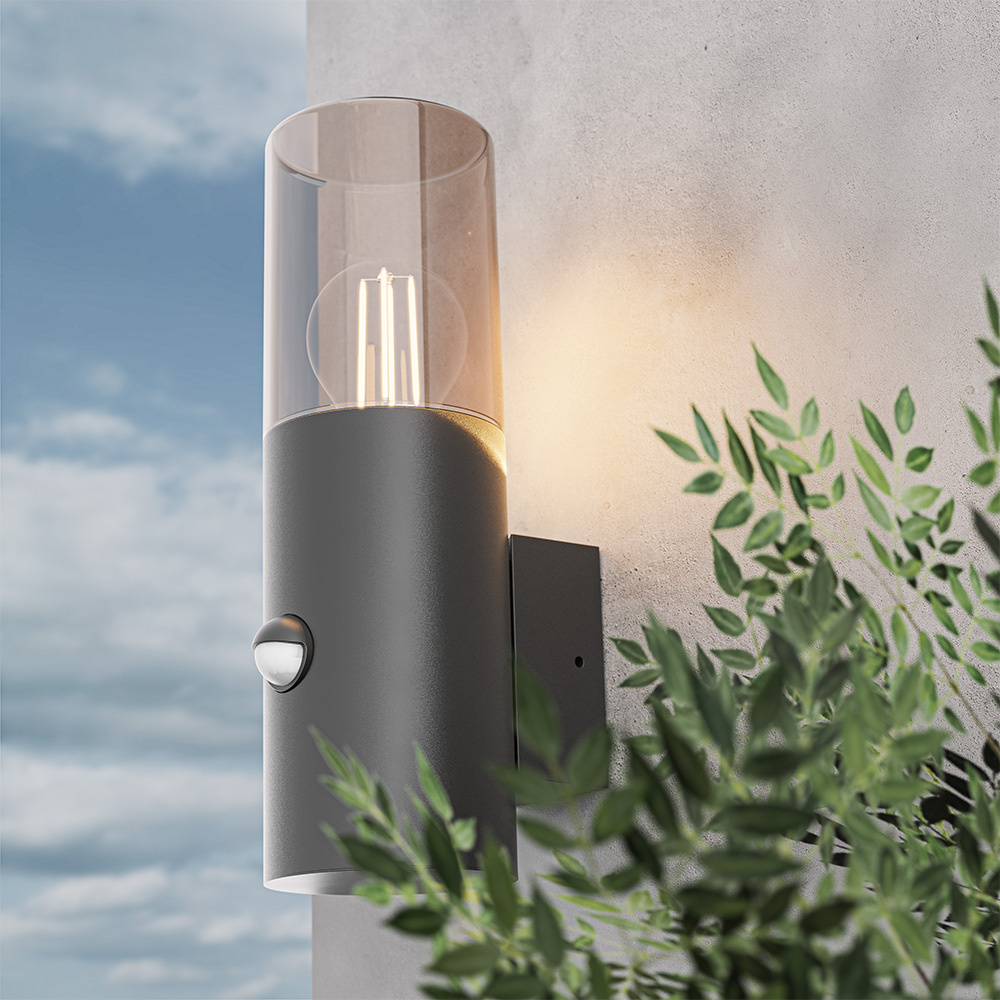 Blaze PIR LED wandlamp smoked glas - Schemer- en bewegingssensor - ex. E27 lichtbronnen - max. 15 Watt - Up Light - Muurlamp - Muurverlichting - IP44