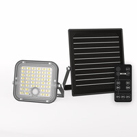 Vega LED Solar Wandleuchte Außen mit Bewegungsmelder - Inkl. Dämmerungssensor - Separates Solarpanel - Flutlicht, Breitstrahl - IP65 Wasserdicht - 88 LEDs - 10 Watt - 2800-6500K - Warmweißes Licht - Tageslichtweißes Licht - 1500 Lumen - Schwarz